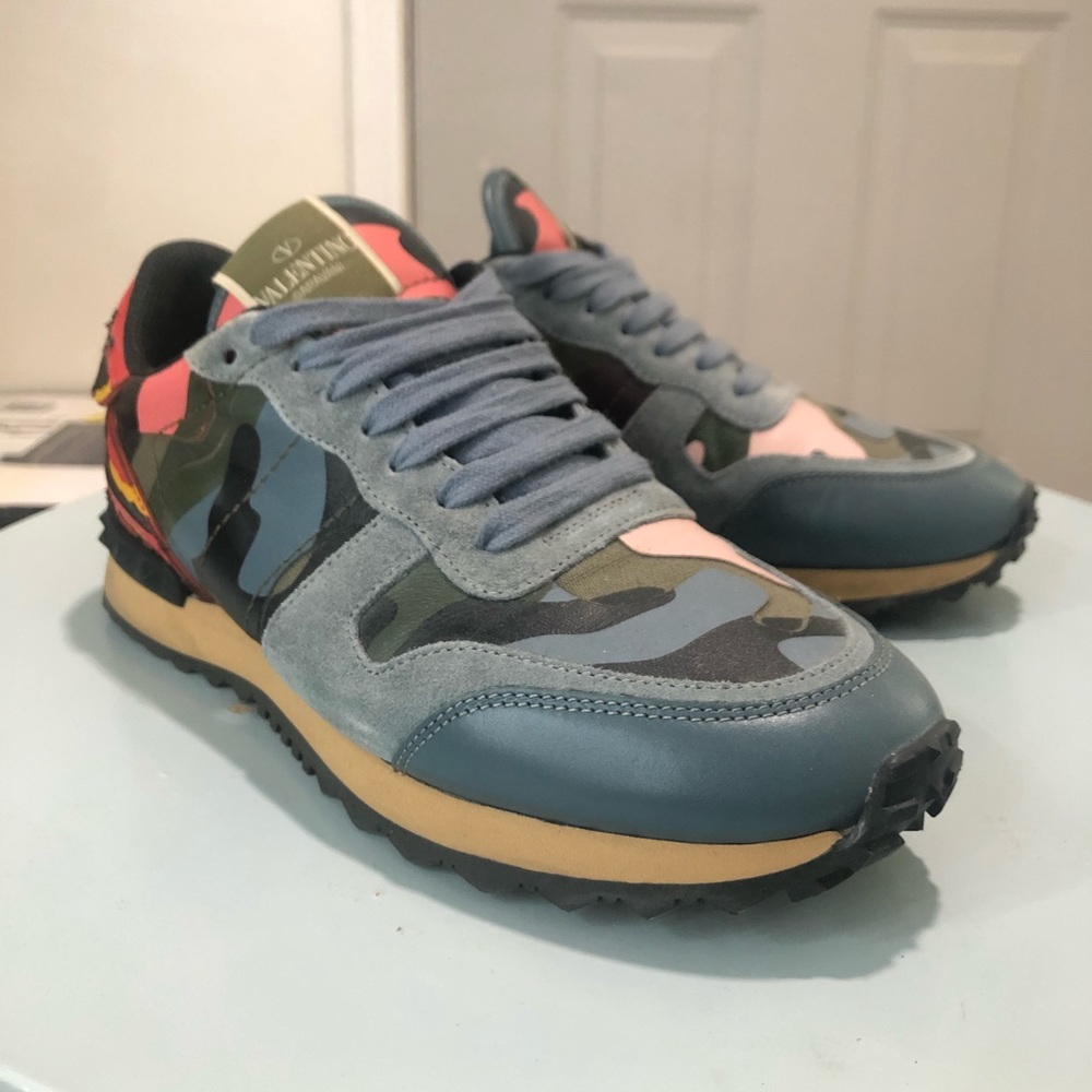 Pre-loved Valentino Sneakers size 38